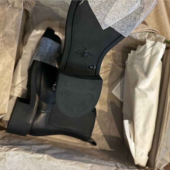 New in box Gucci Horsebit & Chain Leather Chelsea boots - Picture 4 of 8